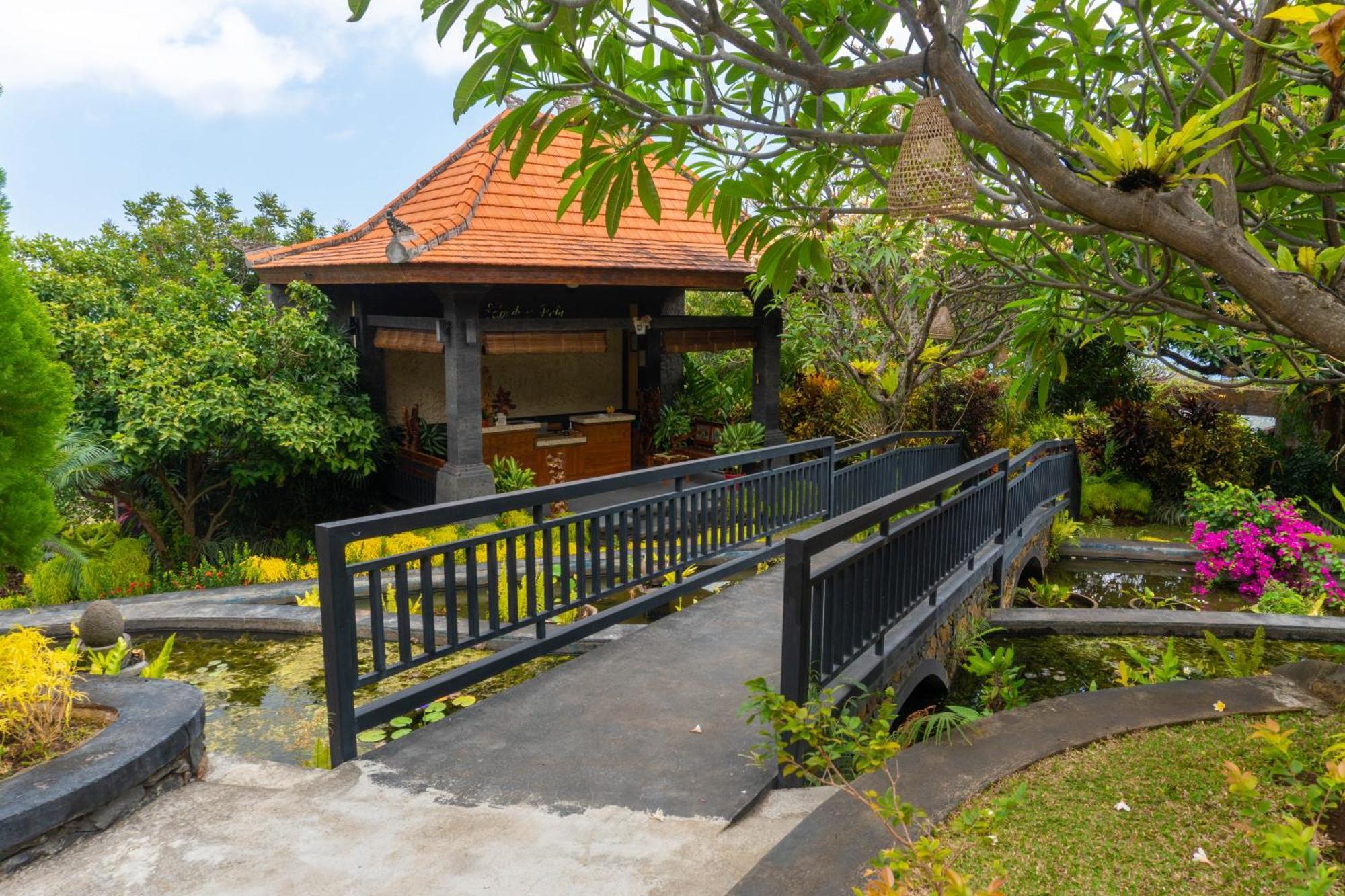 Villa Selonding Batu Lovina Exteriör bild